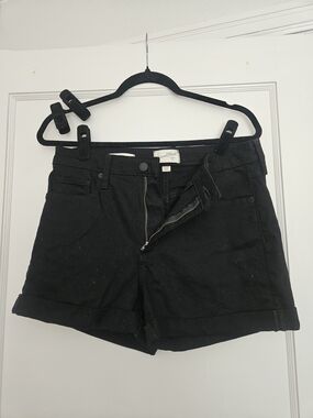 Universal Thread Black High-Rise Denim Shorts